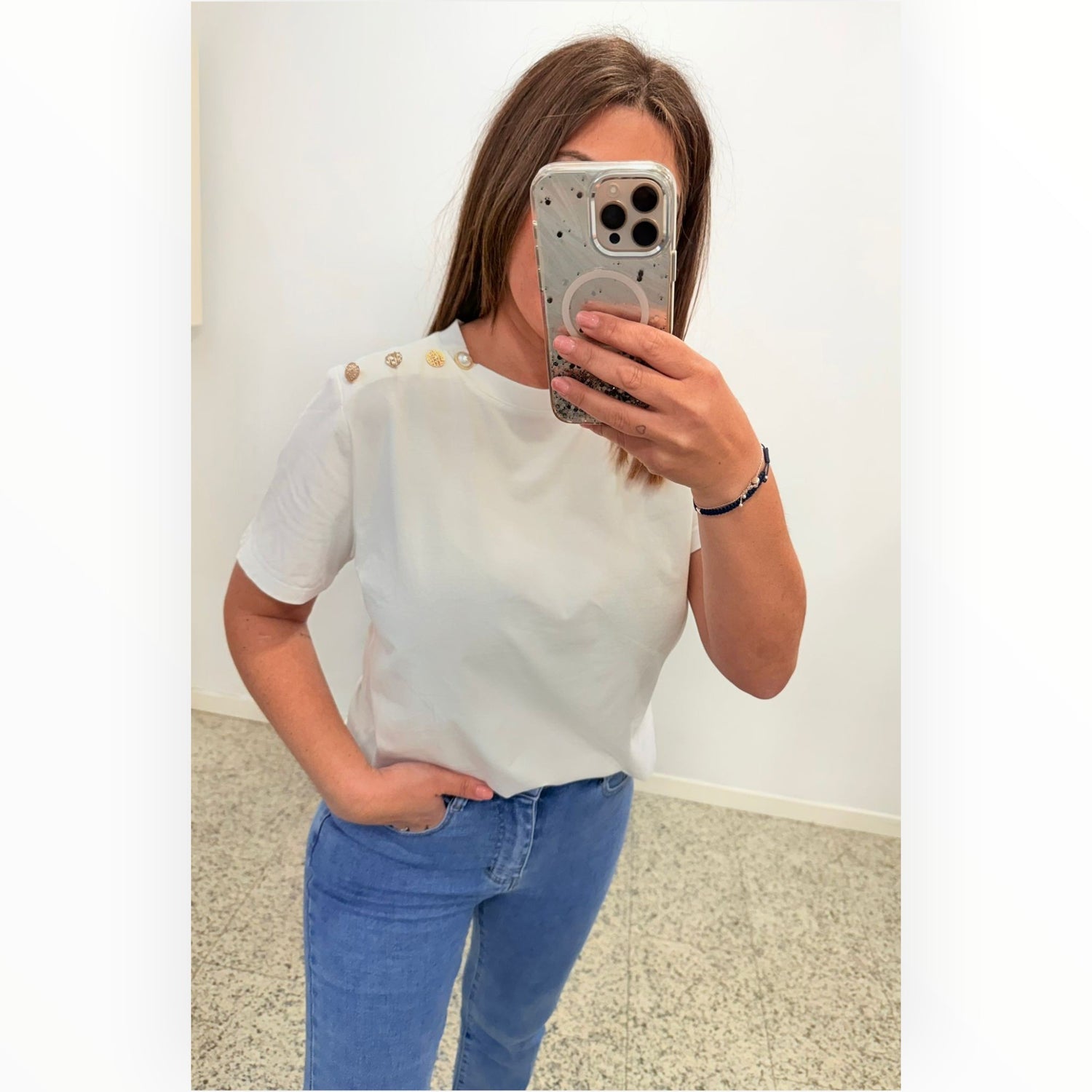 Camiseta Básica Botones