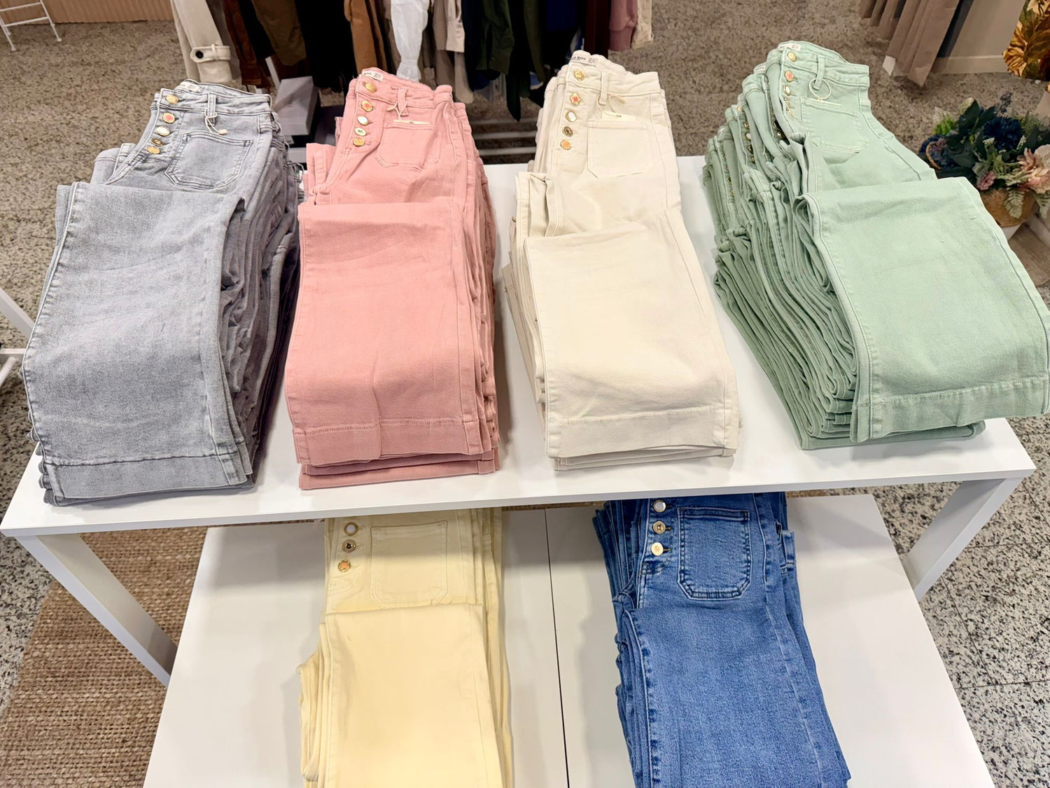 Pantalones Básicos Botones